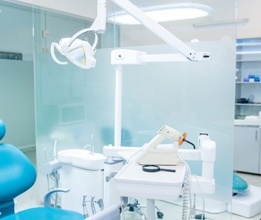 עיצוב עצמות לחיים