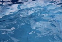 בגד ים משולשים