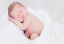 כרית לפעוטות, מגן ראש ללול ומגן פינות שולחן – הפתרון המושלם לבטיחות הבית